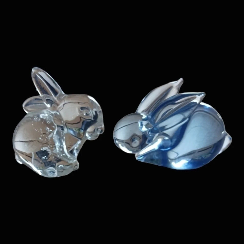 Set of 2 figurine/paperweight  rabbits  blue/ clear
